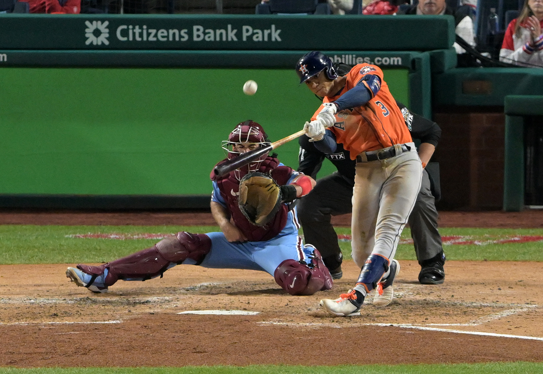 Jeremy Peña sets another MLB record with World Series home run