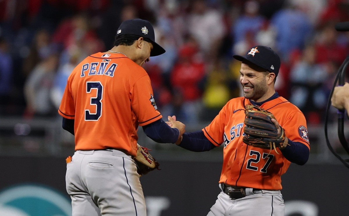 Houston Astros take on Phillies as Texans play Eagles