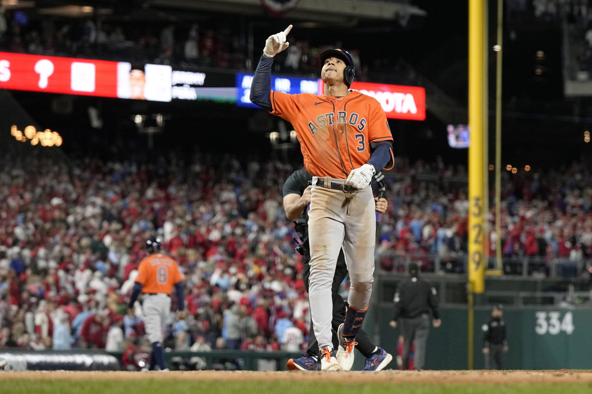 Why Giants, A's fans should care about Astros-Phillies World Series