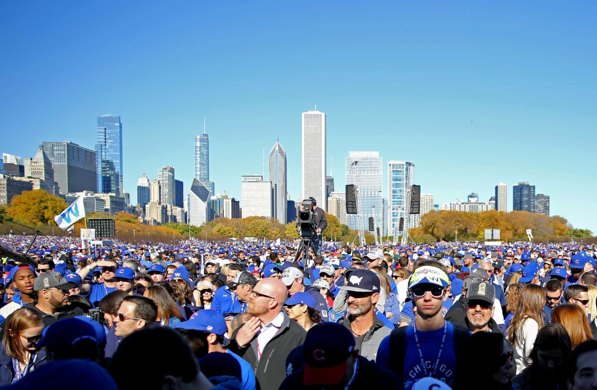 At Cubs' World Series parade, Chicago honors its champions - Sports  Illustrated