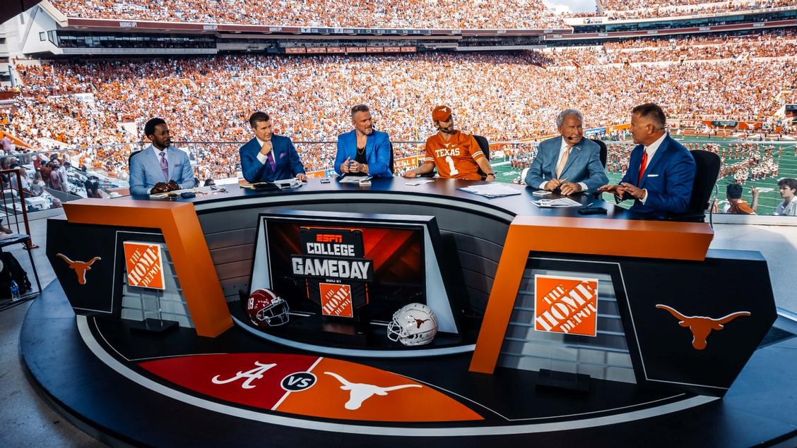 Texas Longhorns vs. TCU ESPN 'College GameDay' is Coming to Austin Sports Illustrated Texas