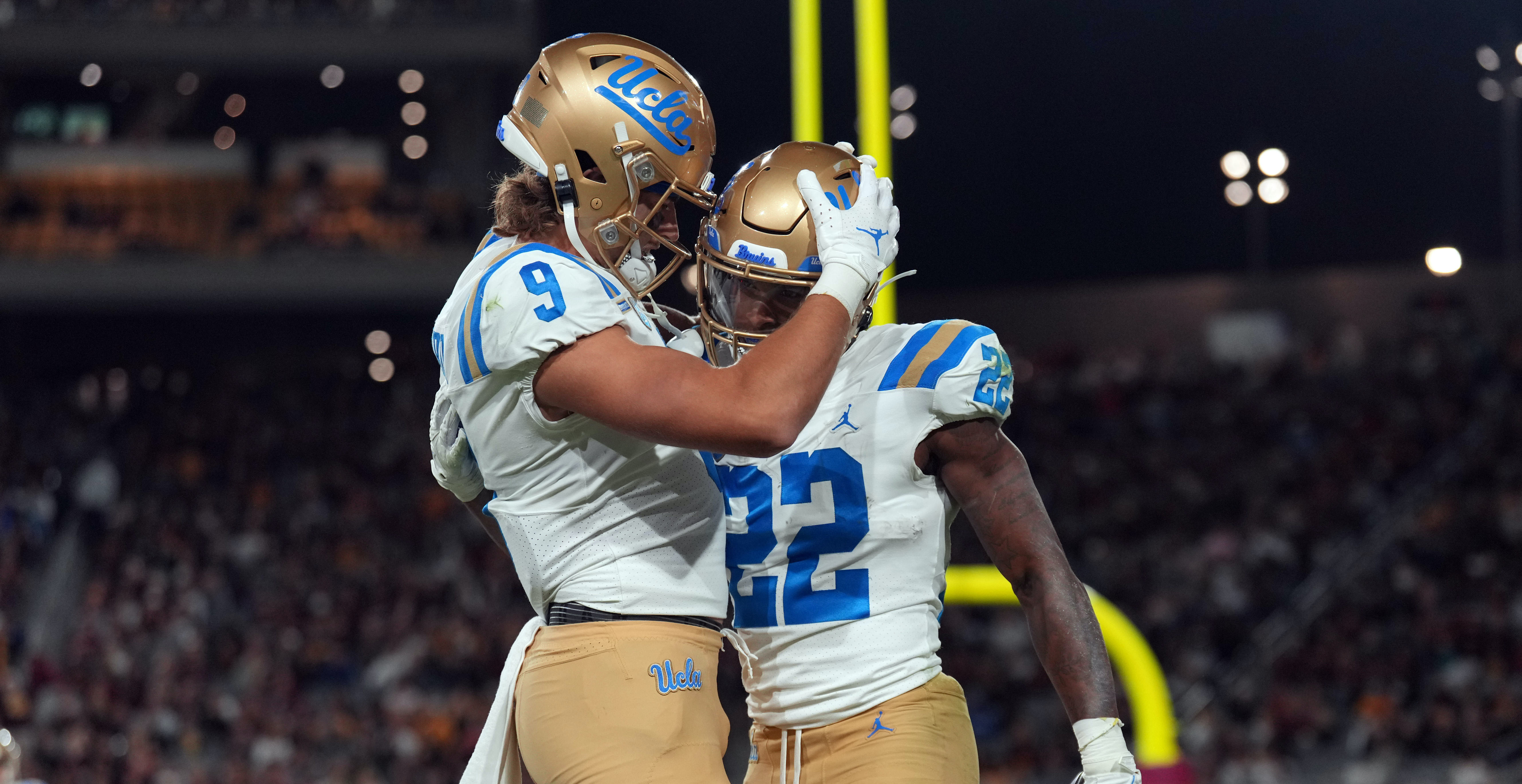 Week 11 AP Poll: UCLA Football Climbs Further Into Top 10 - Sports ...