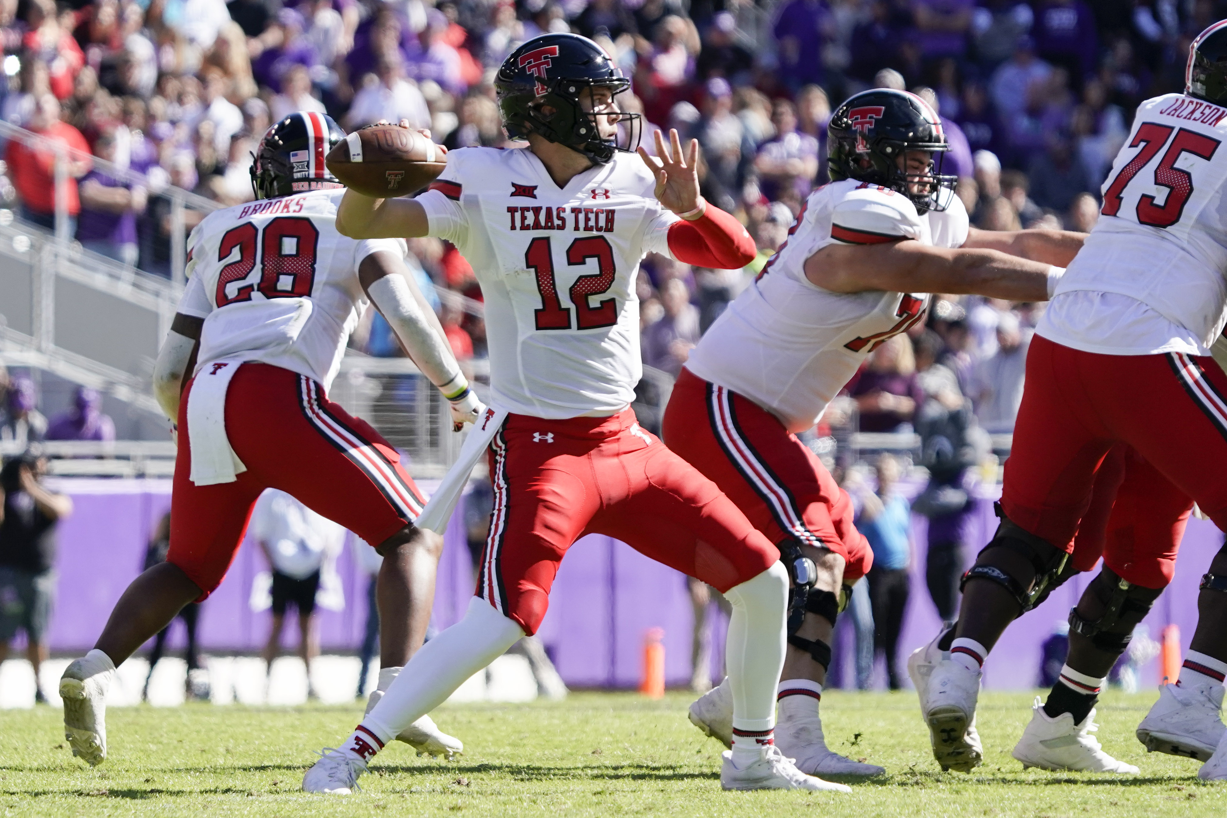 16,859 Texas Tech Red Raiders American Football Photos & High Res