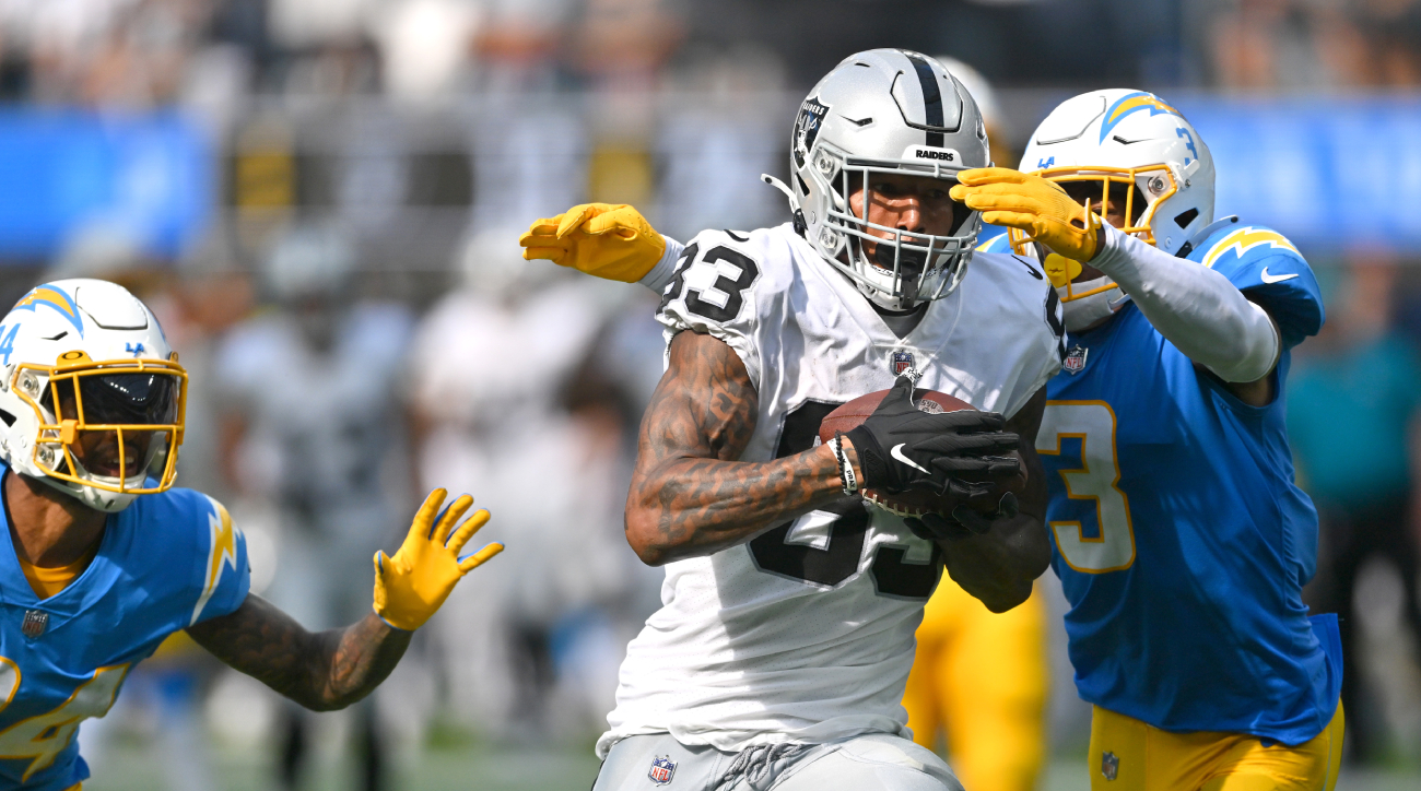 Darren Waller Thinks Raiders Have Top-Five Offense - Sports Illustrated Las  Vegas Raiders News, Analysis and More