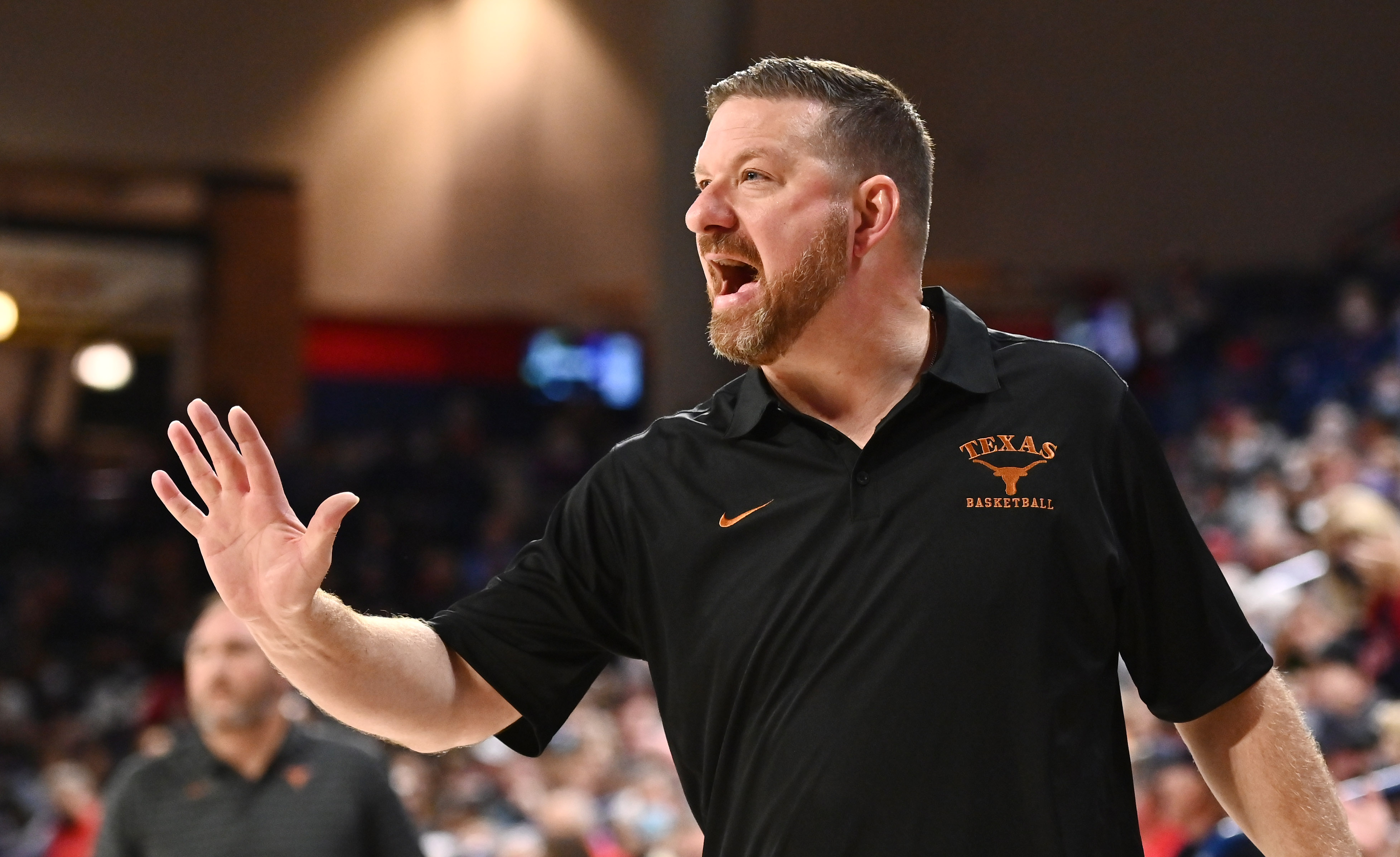 Texas Longhorns' Chris Beard Sees Bout vs. Gonzaga Bulldogs as Win-Win 