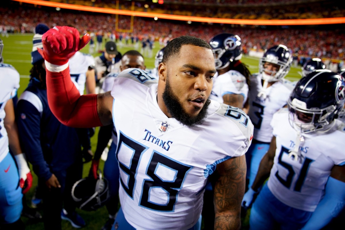 DT Jeffrey Simmons hits the Titans in the wallet! - Tennessee Titans War  Room - The Den