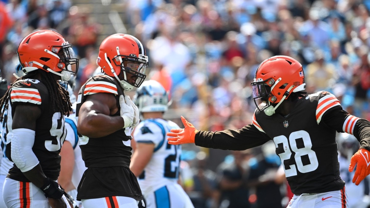 Browns Give Charley Hughlett Largest Long Snapper Contract Ever - Sports  Illustrated Cleveland Browns News, Analysis and More