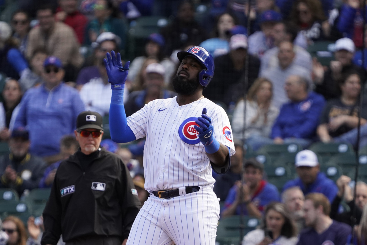 Chicago Cubs News: Franmil Reyes and Alec Mills become free agents