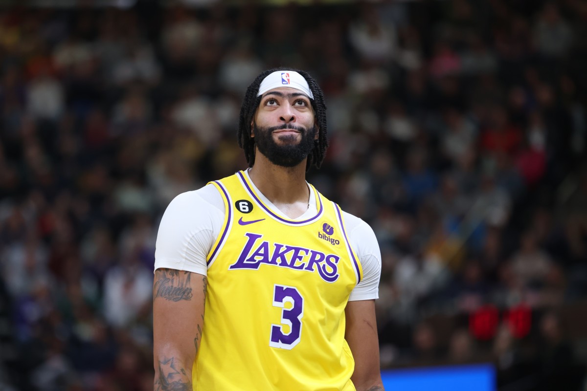 Report: Anthony Davis could miss Friday's Lakers-Kings game with new  ailment - Lakers Daily