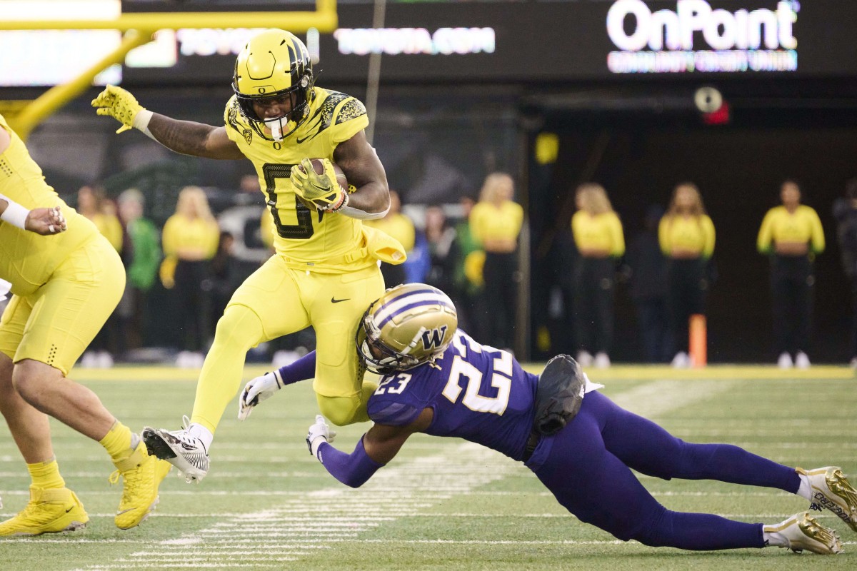 Roundtable: Ducks, Huskies, realignment and Heisman campaigns