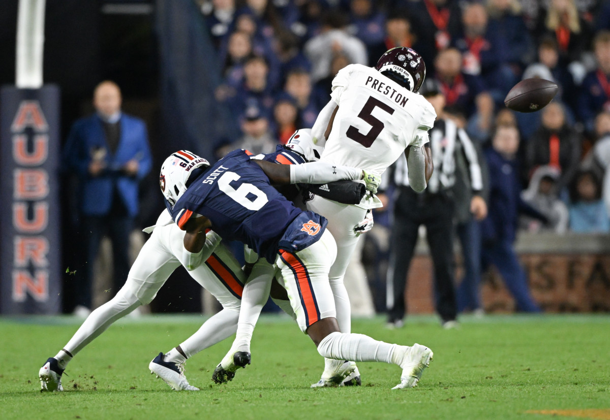 Keionte Scott (6) during the Football Game between the Auburn Tigers and Texas A&M Aggies at Jordan-Hare Stadium in Auburn, AL on Saturday, Nov 12, 2022. Todd Van Emst/Auburn Tigers