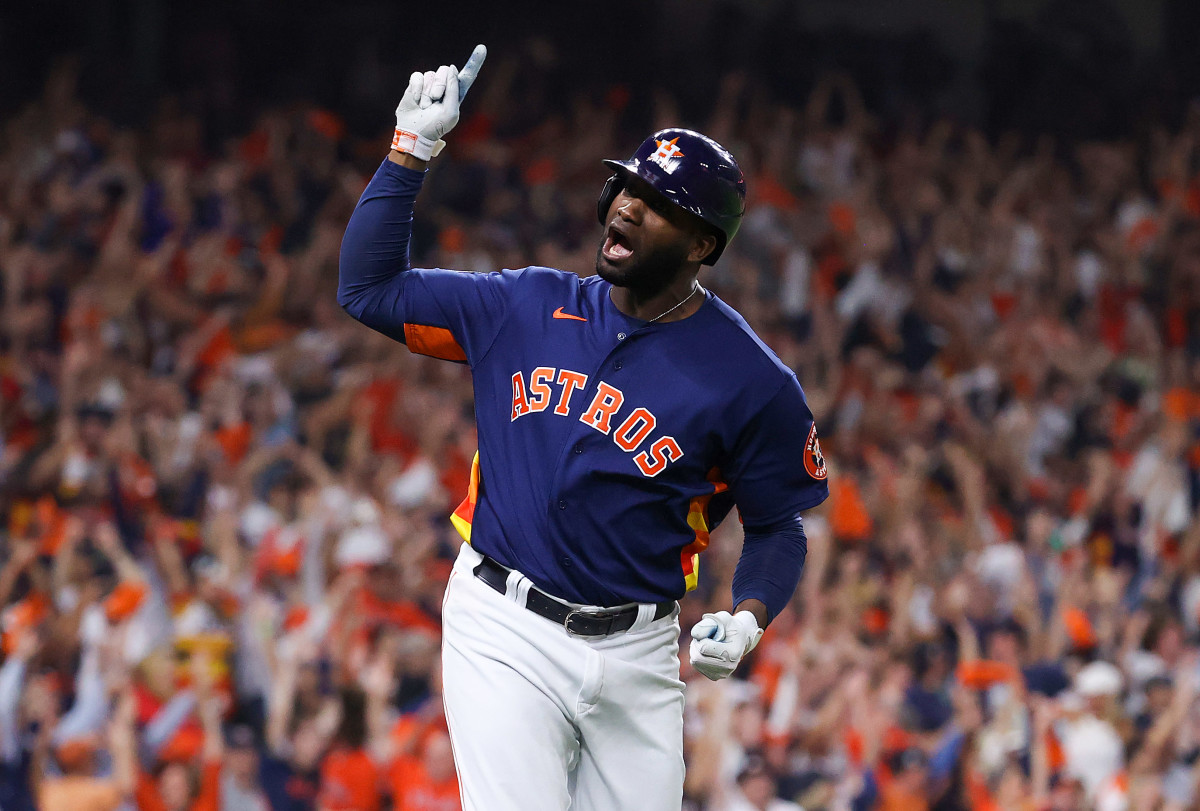 Up next for Yordan Alvarez: learning to play left field
