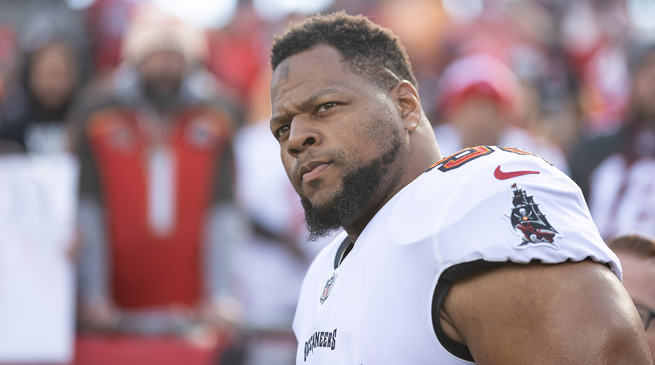 Ndamukong Suh spurned 49ers to sign with Eagles