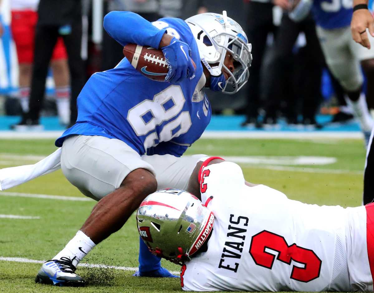 MTSU wide receiver Yusuf Ali (89) runs the ball as Western linebacker JaQues Evans (3) stops him during the MTSU Homecoming game on Saturday, Oct. 15, 2022. 3 Mtsu V Western Homecoming