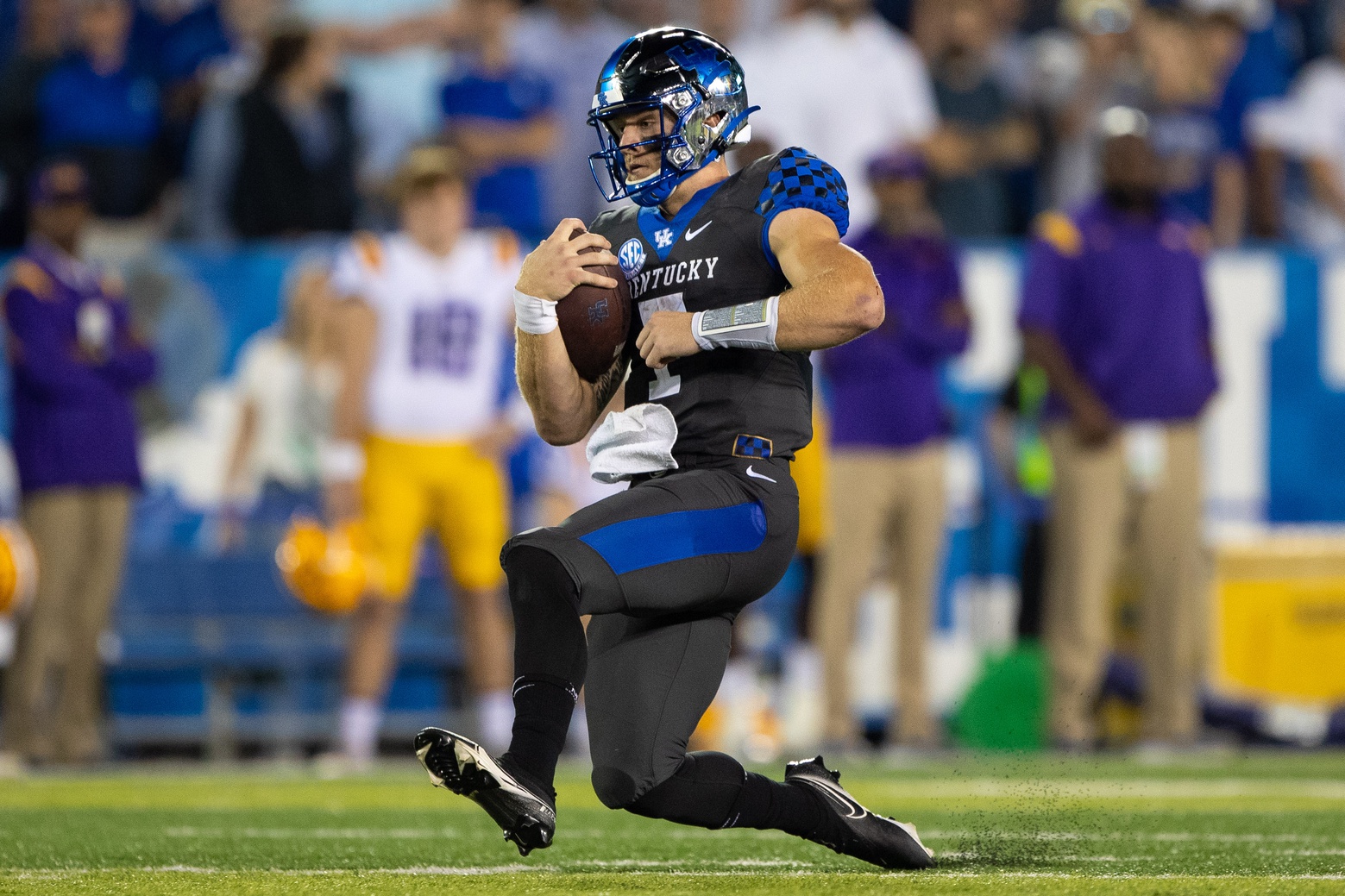 Look: Anthracite Uniforms Making Season Debut For Kentucky - Sports  Illustrated Kentucky Wildcats News, Analysis and More