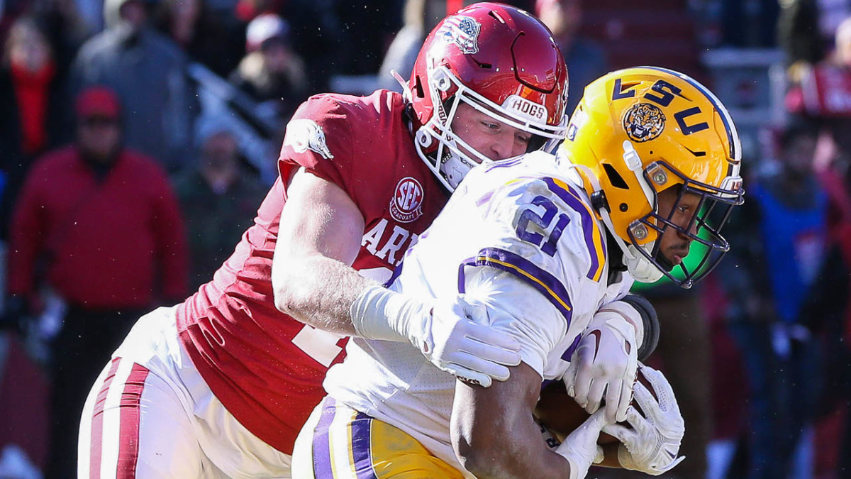 BREAKING: Linebacker Bumper Pool returning to Arkansas Razorbacks