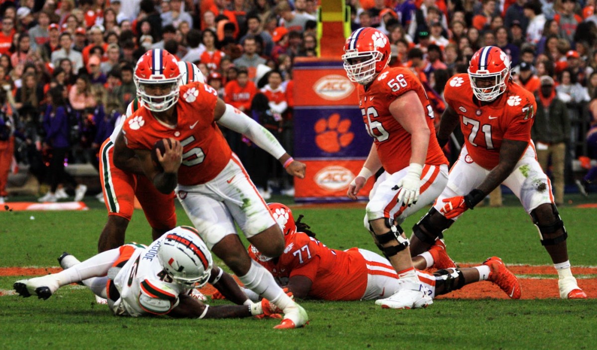 Ups And Downs Clemson Tigers Defense With Suffocating Effort In Win Over Miami Sports 0218