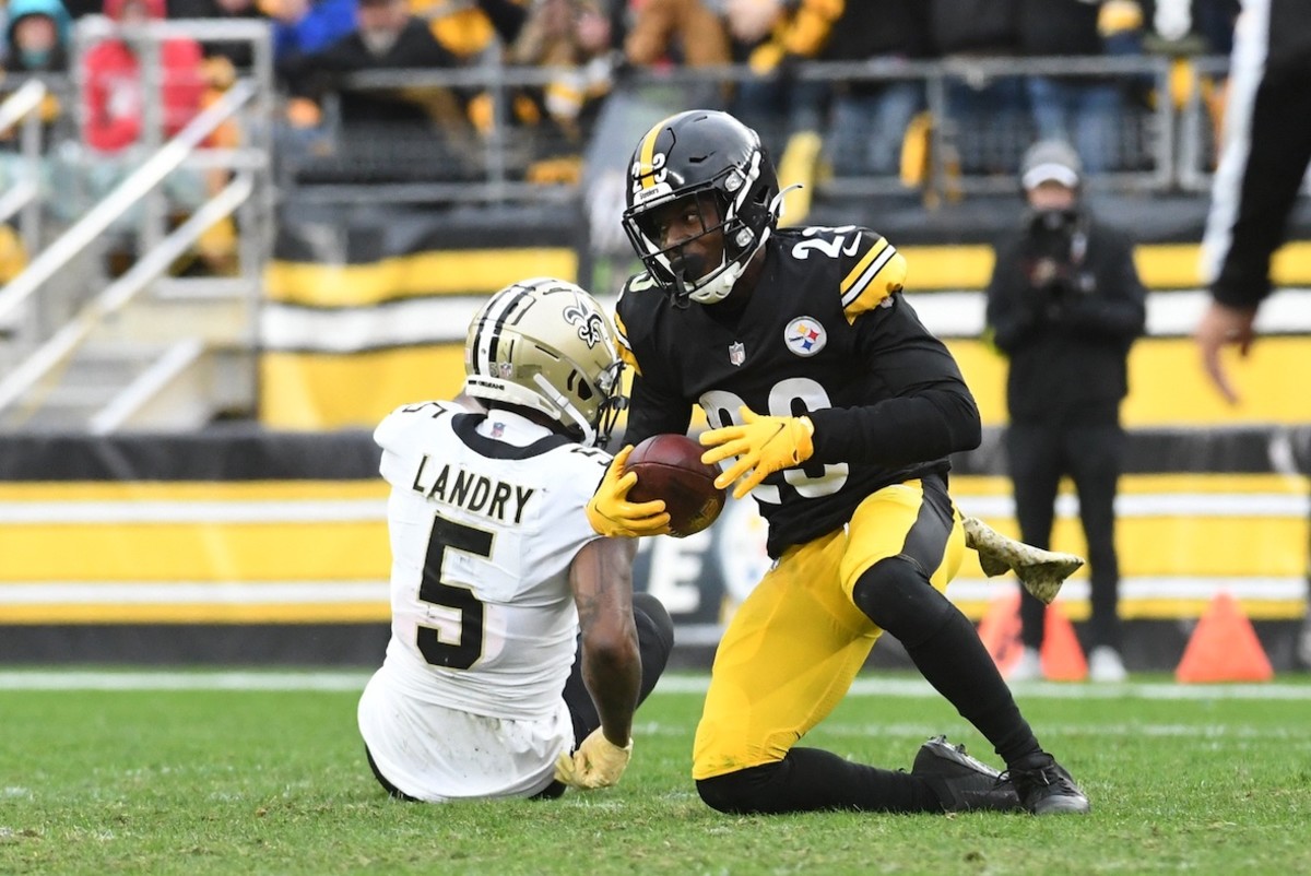 Pittsburgh Steelers safety Damontae Kazee (23) during an NFL football game  against the Las Vegas Raiders, Sunday, Dec. 24, 2022, in Pittsburgh. (AP  Photo/Tyler Kaufman Stock Photo - Alamy