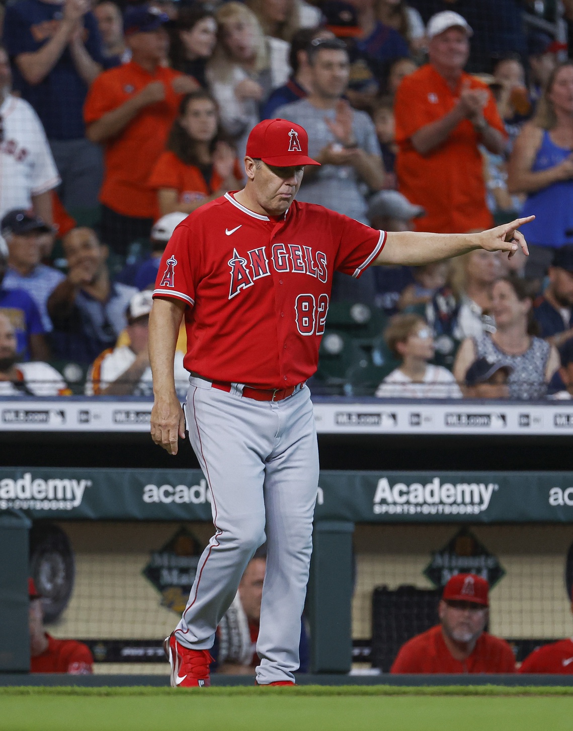 Maine man living out his dream as a 3rd base coach with LA Angels