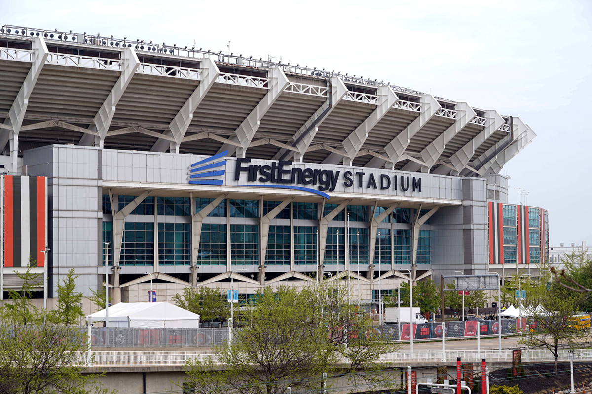 Browns' home field at FirstEnergy Stadium damaged by vandalism