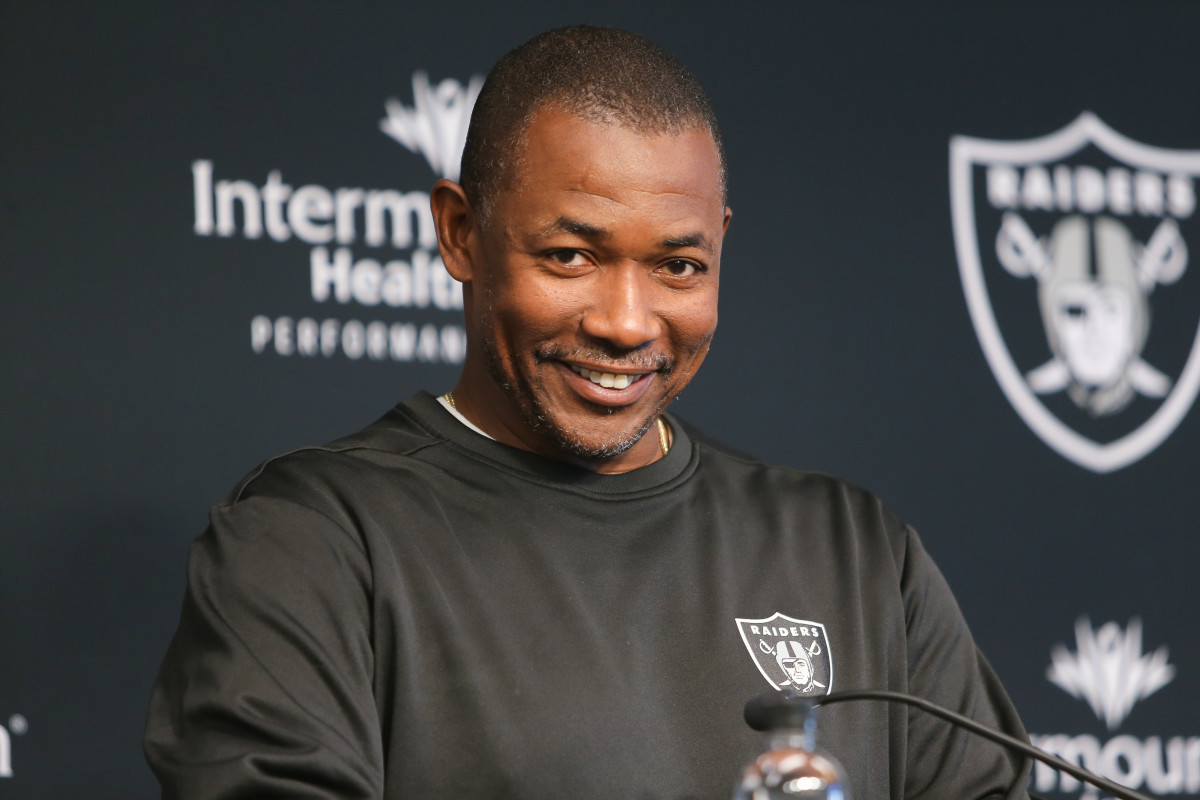 Las Vegas Raiders' DC Patrick Graham on the state of the defense - Sports  Illustrated Las Vegas Raiders News, Analysis and More