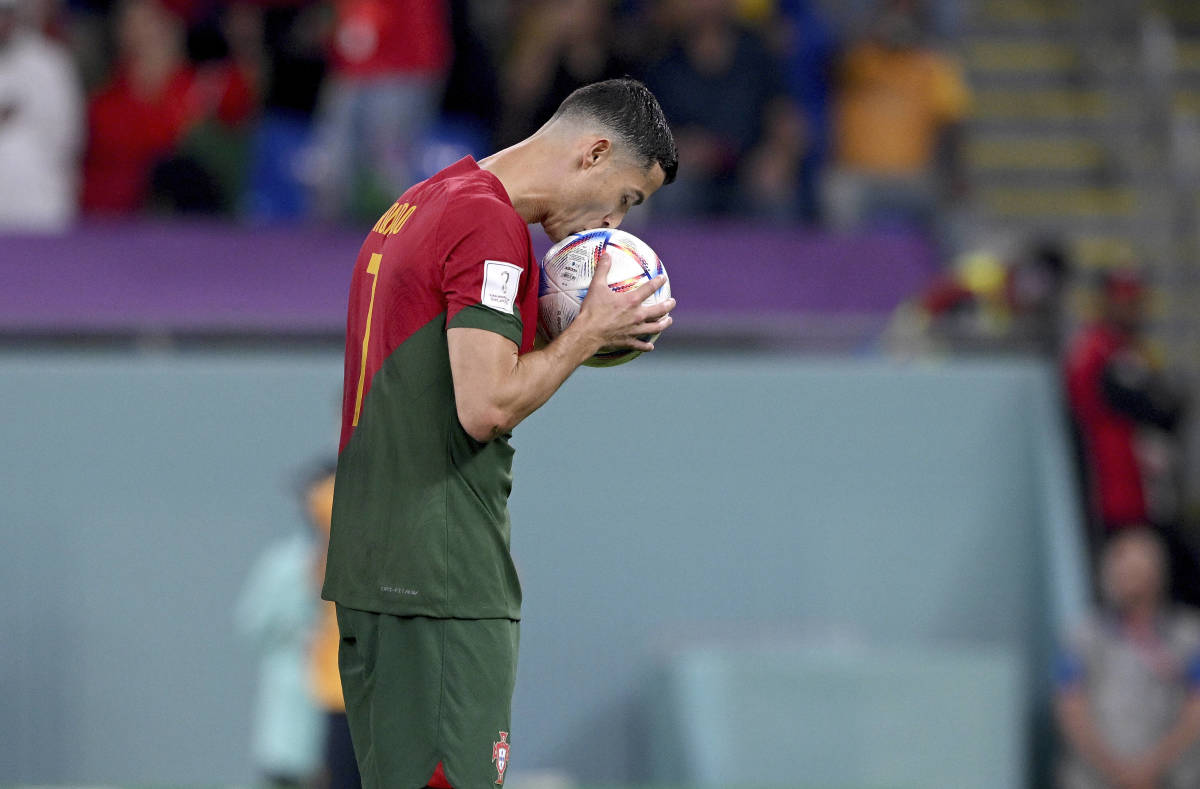 Ronaldo makes World Cup history, Portugal beats Ghana 3-2