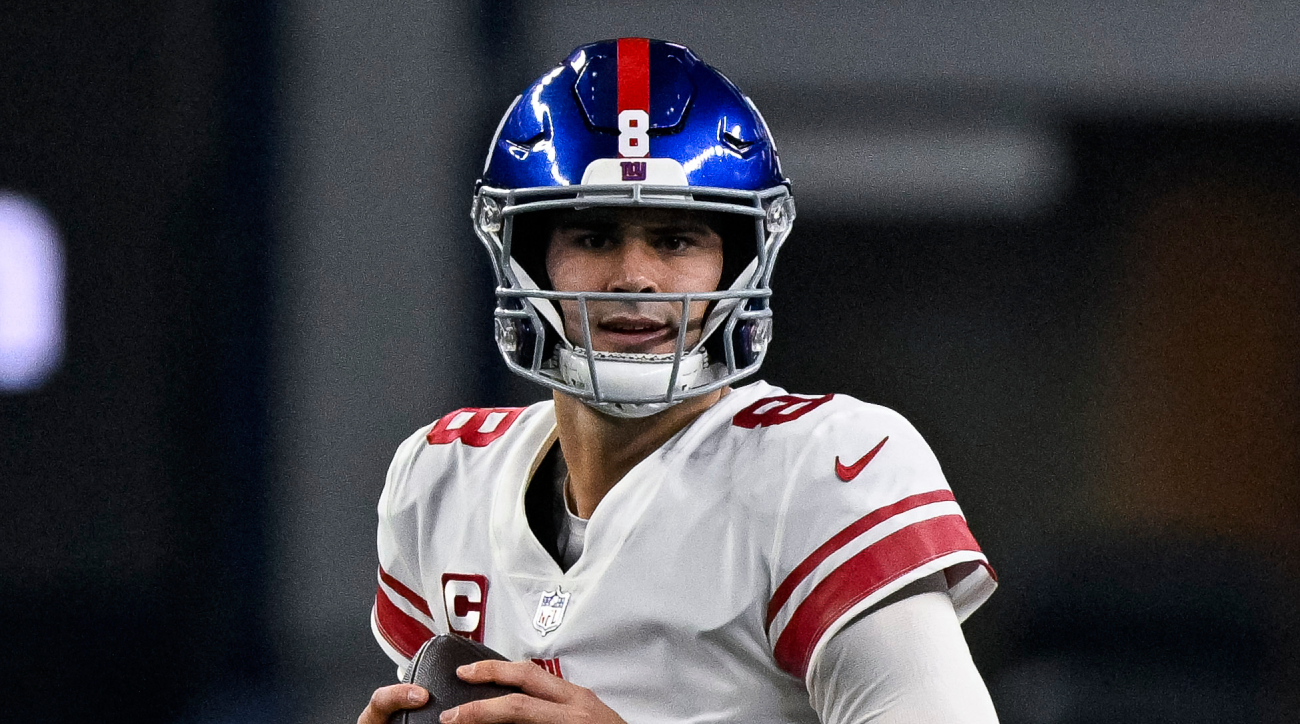 Daniel Jones, Giants Mocked by NFL Fans During 40-0 Loss to Dak Prescott,  Cowboys, News, Scores, Highlights, Stats, and Rumors