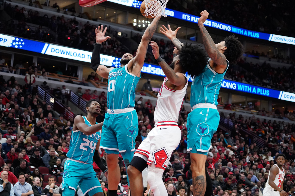 Spread & Over/Under Predictions for vs. Bulls Sports