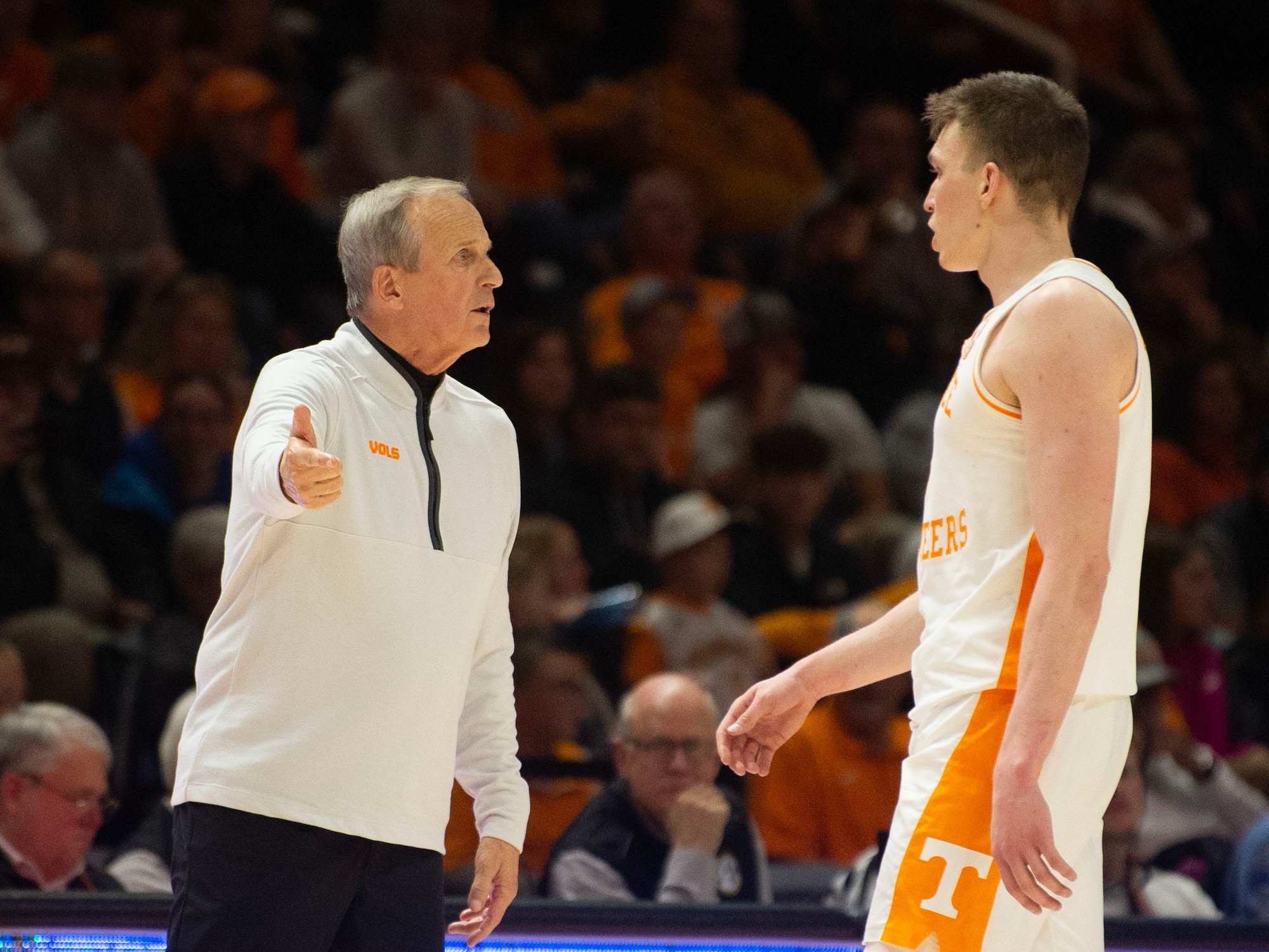 Barnes and Knecht are on a mission to bring an elusive men’s basketball national championship to Tennessee. 