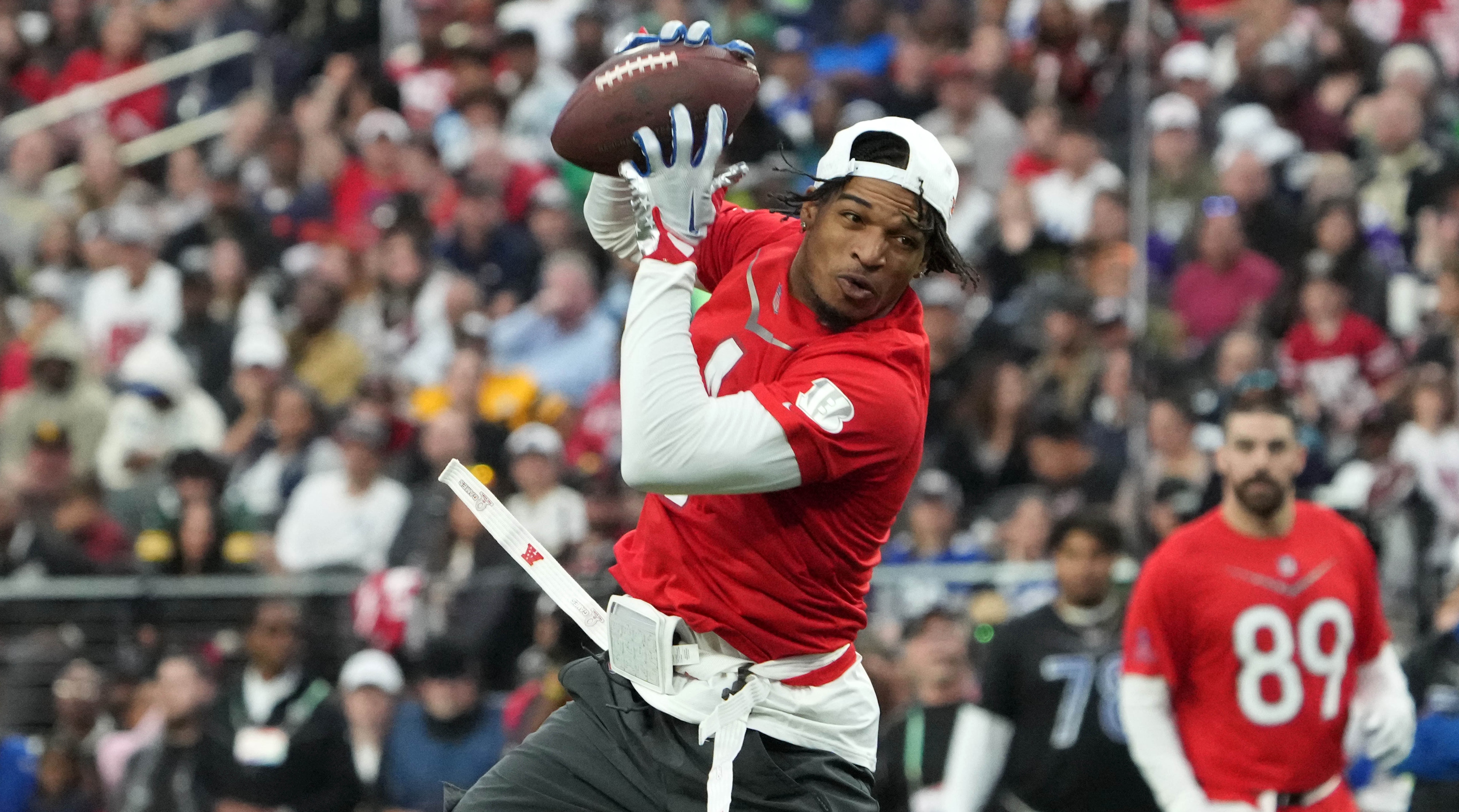 AFC receiver JaMarr Chase of the Cincinnati Bengals (1) catches the ball against the NFC during the Pro Bowl Games.