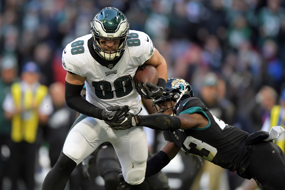 Oct 28, 2018; London, United Kingdom; Philadelphia Eagles tight end Dallas Goedert (88) is defended by Jacksonville Jaguars defensive back Quenton Meeks (43) on a 32-yard touchdown reception in the second quarter during an NFL International Series game at Wembley Stadium. Mandatory Credit: Kirby Lee-USA TODAY Sports