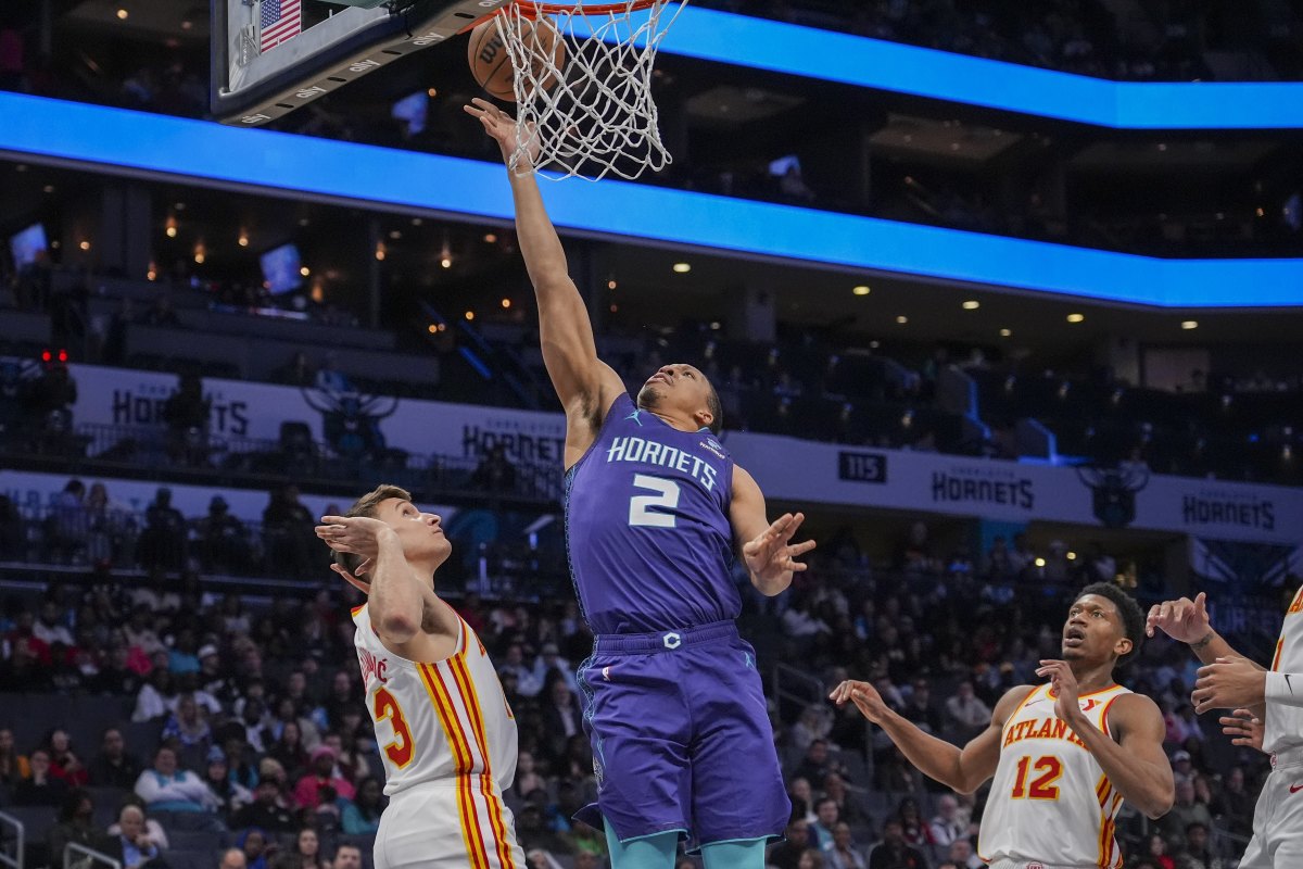 Hornets forward Grant Williams vs the Hawks