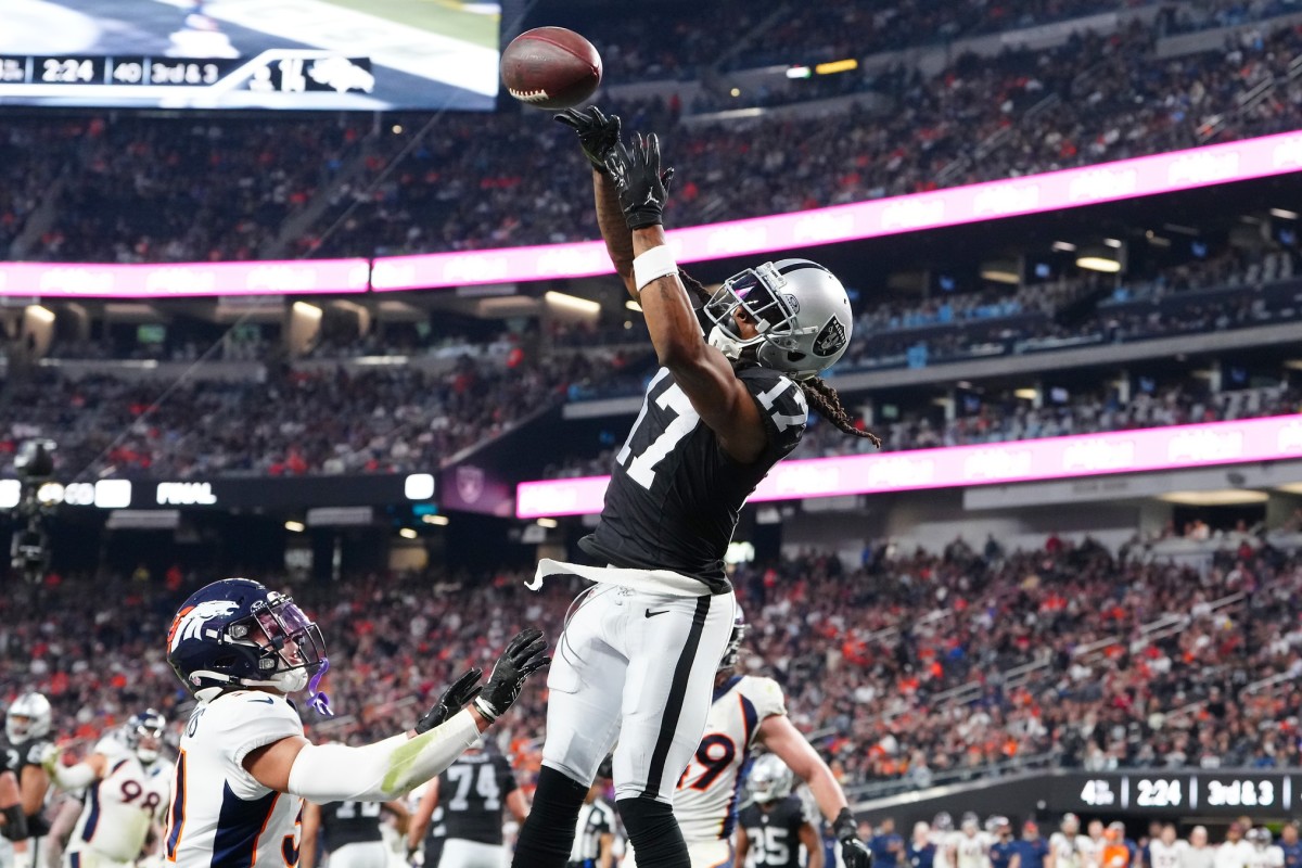 Las Vegas Raiders Davante Adams gets recognition as a top five wide receiver by an NFL super star