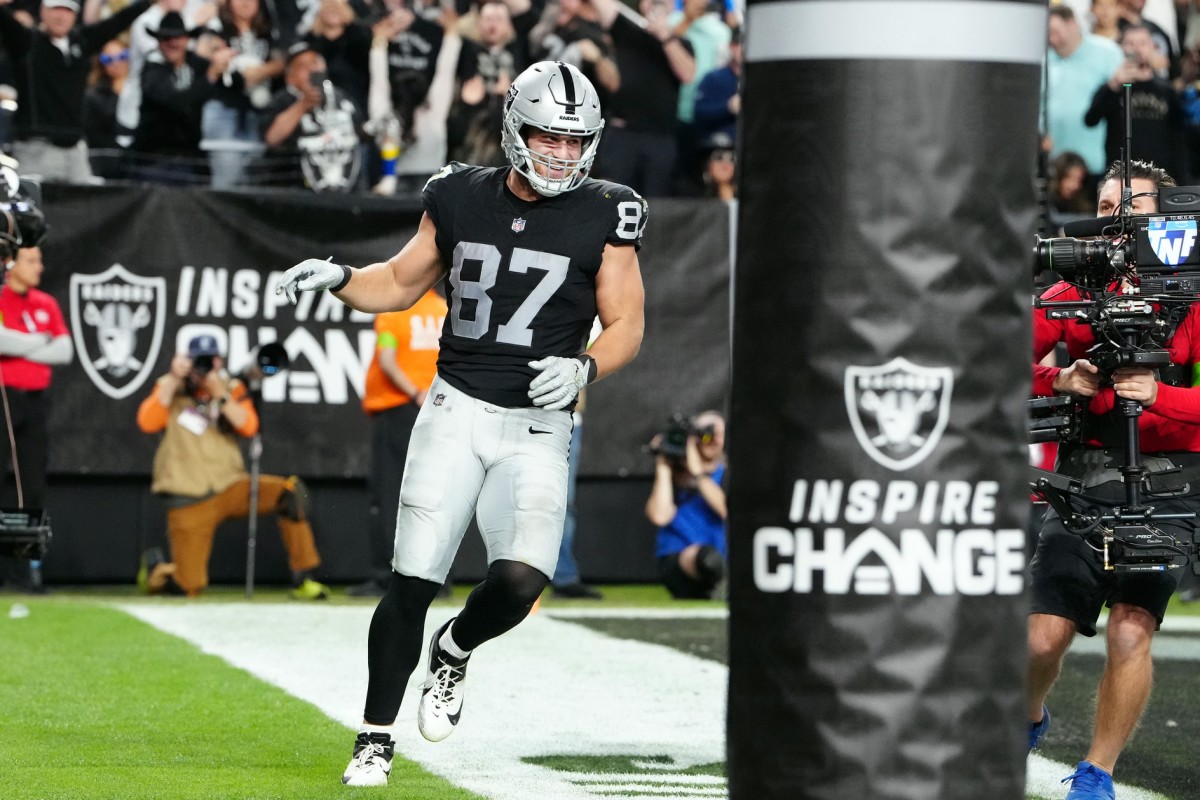 Las Vegas Raiders Luke Getsy expressed his thoughts on tight end Michael Mayer