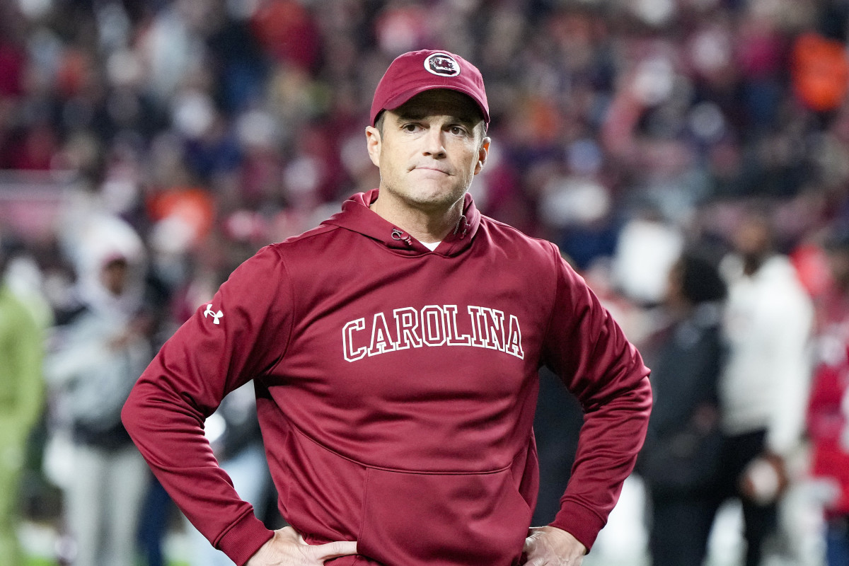 Shane Beamer on the field before the Gamecocks' rivalry game against the Clemson Tigers (11-26-23)