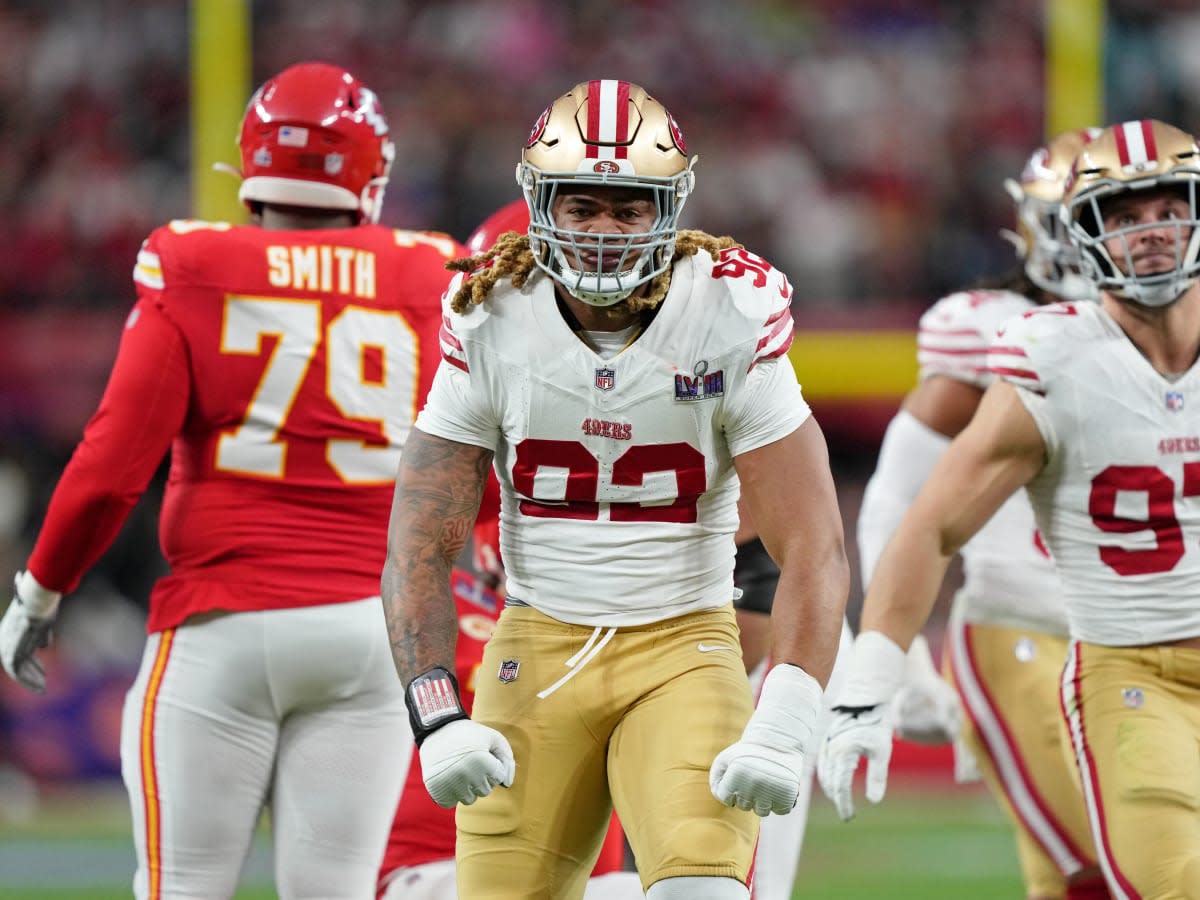 Could Los Angeles Rams Sign San Francisco 49ers Free Agent Edge Rusher Chase  Young? - Sports Illustrated LA Rams News, Analysis and More