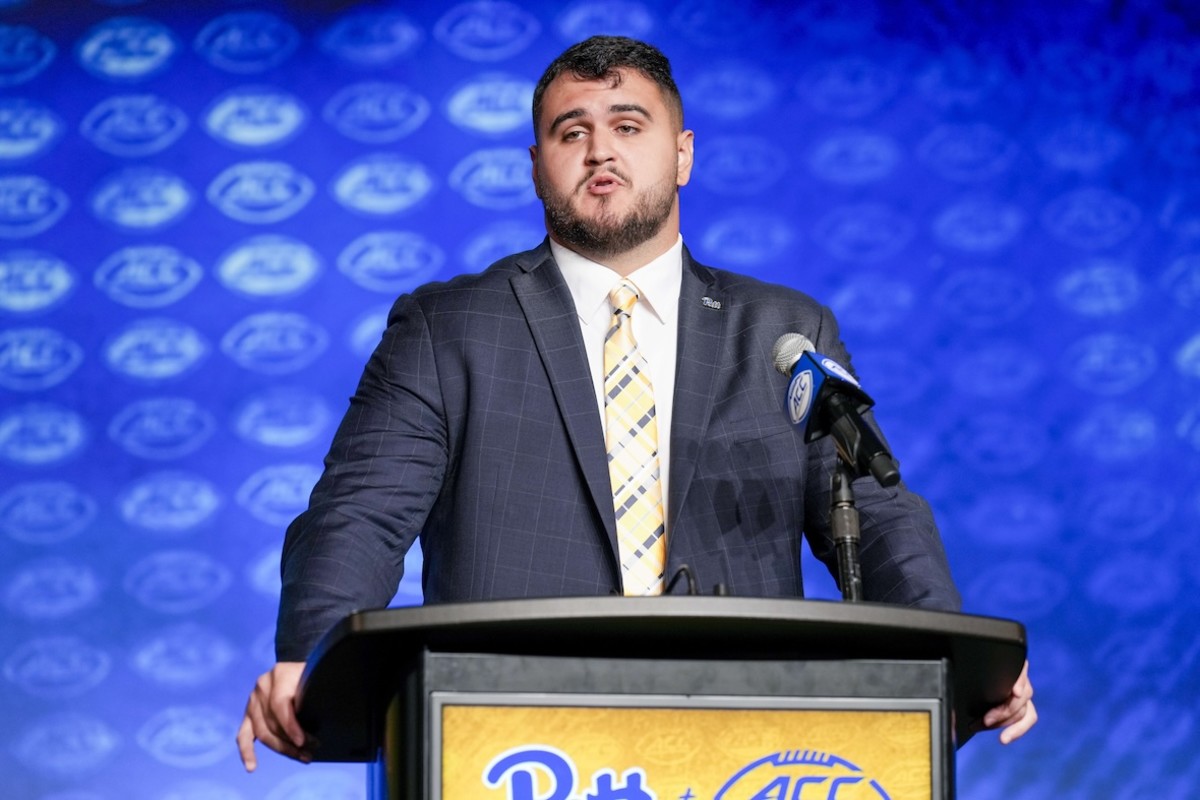 Lions Take Pitt Panthers OT in New Mock Draft - Sports Illustrated ...