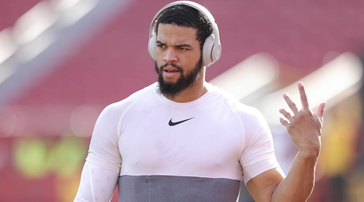 USC quarterback Caleb Williams warms up before a game.