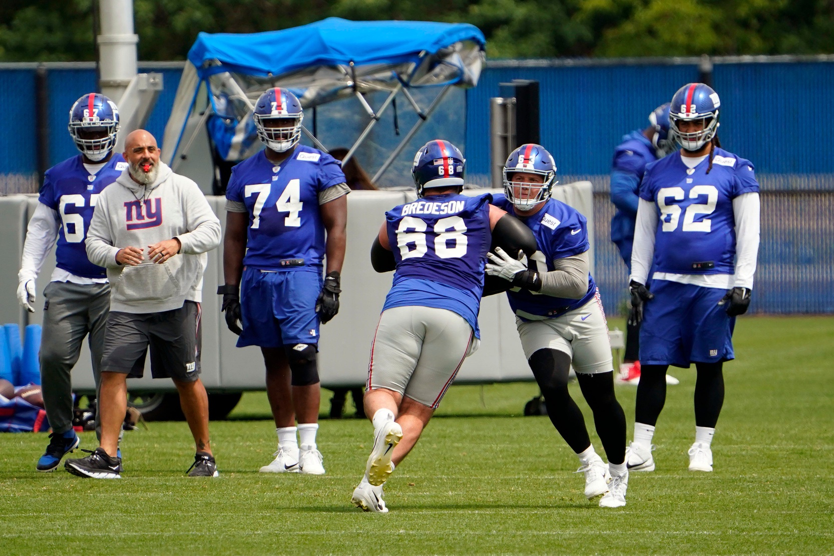 The New York Giants might have a big problem at left guard