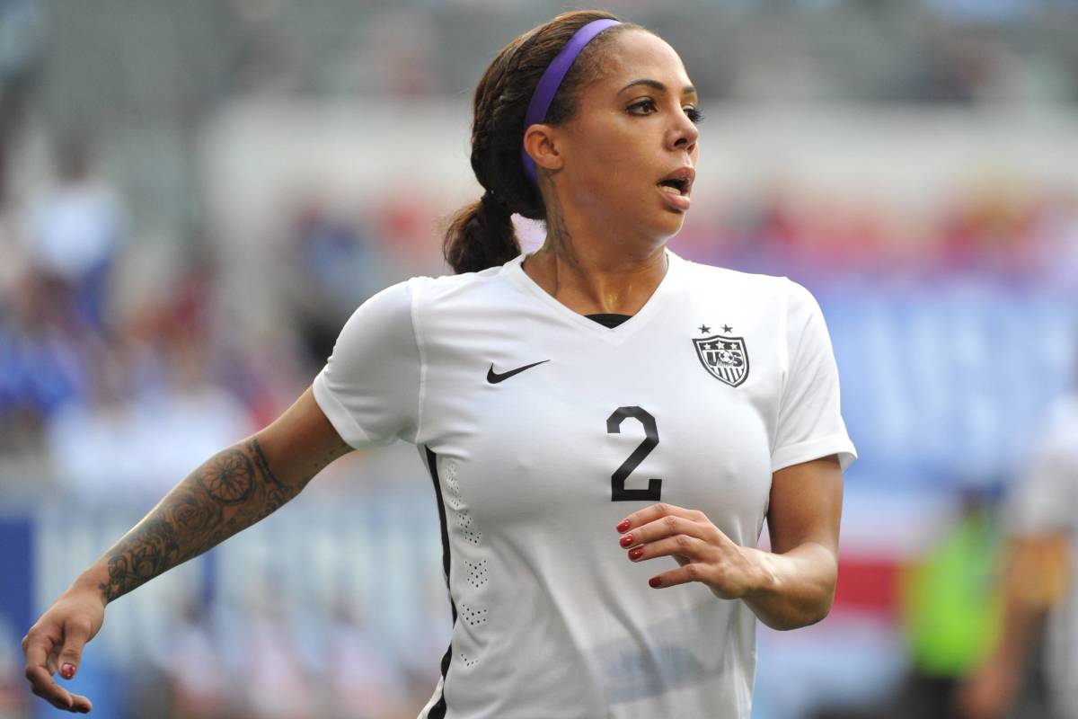 Sydney Leroux pictured playing for the USWNT in 2015