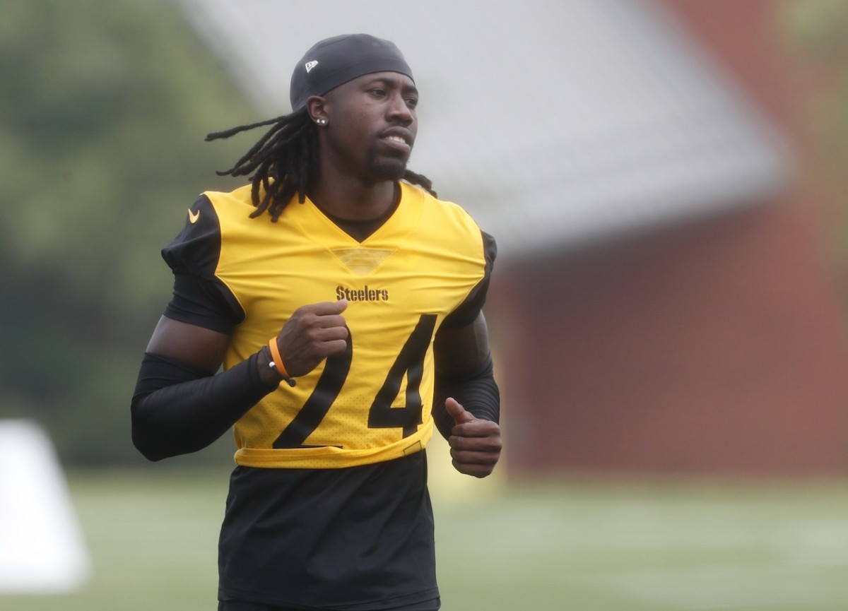 5 players who have gone missing at Steelers training camp