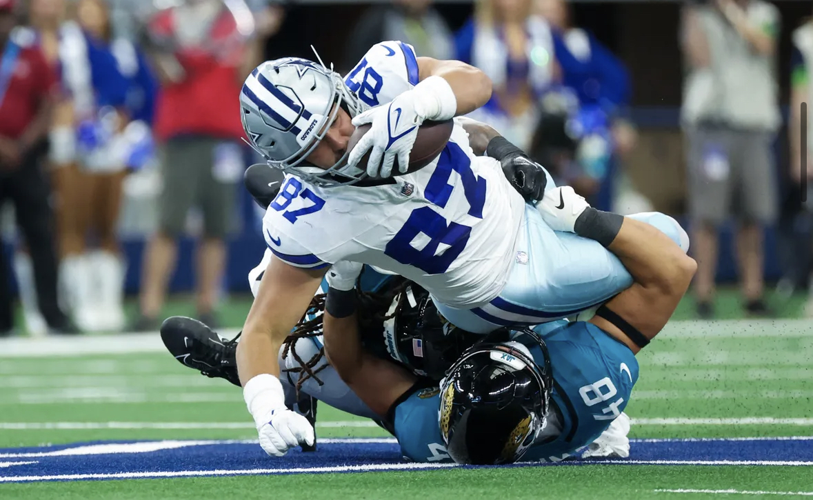 August 26, 2018: Dallas Cowboys quarterback Cooper Rush #7 warms up before  a preseason NFL football game between the Arizona Cardinals and the Dallas  Cowboys at AT&T Stadium in Arlington, TX Arizona