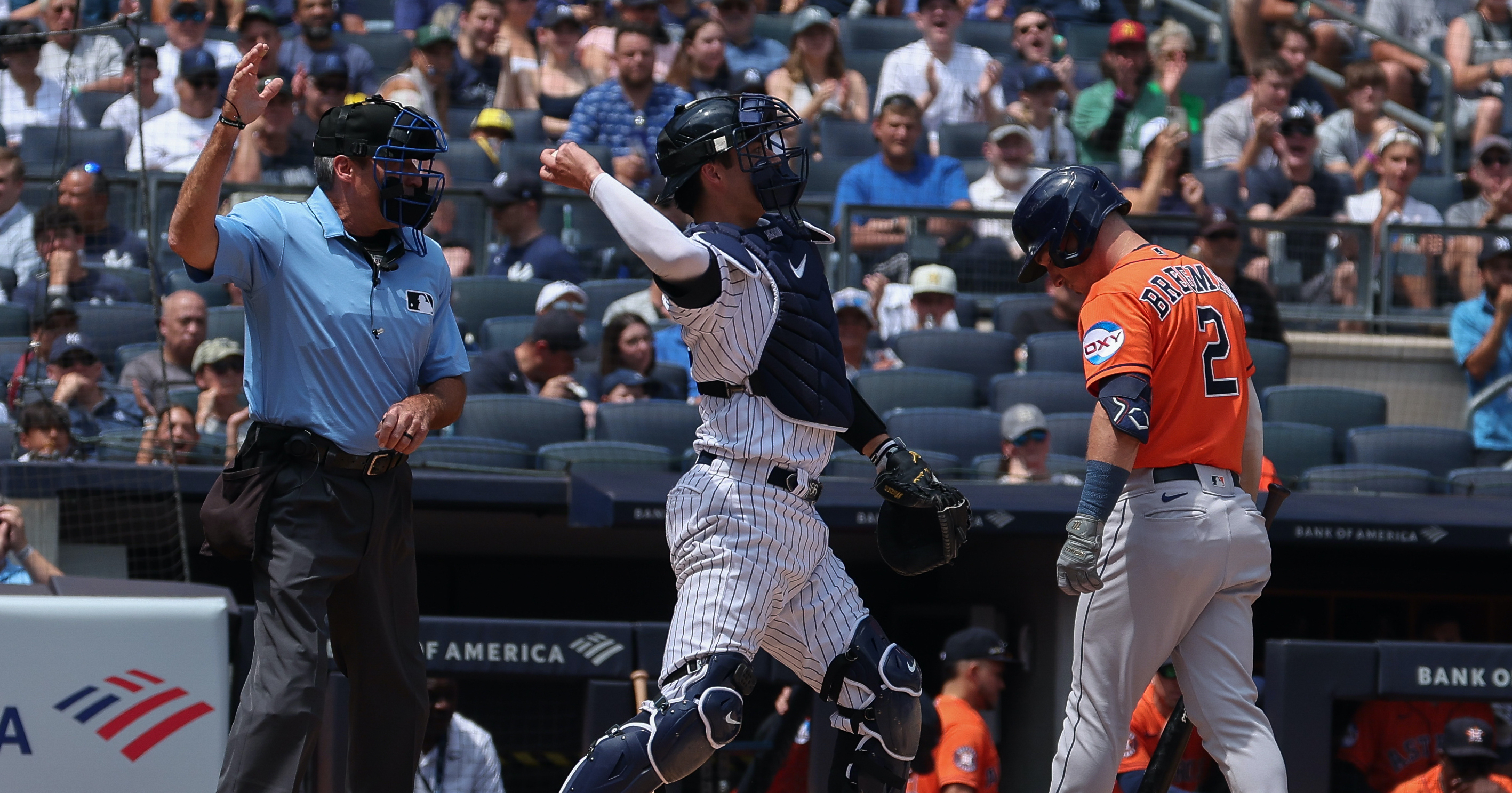 Angel Hernandez MAy Have Quietly Umped His Last MLB Game