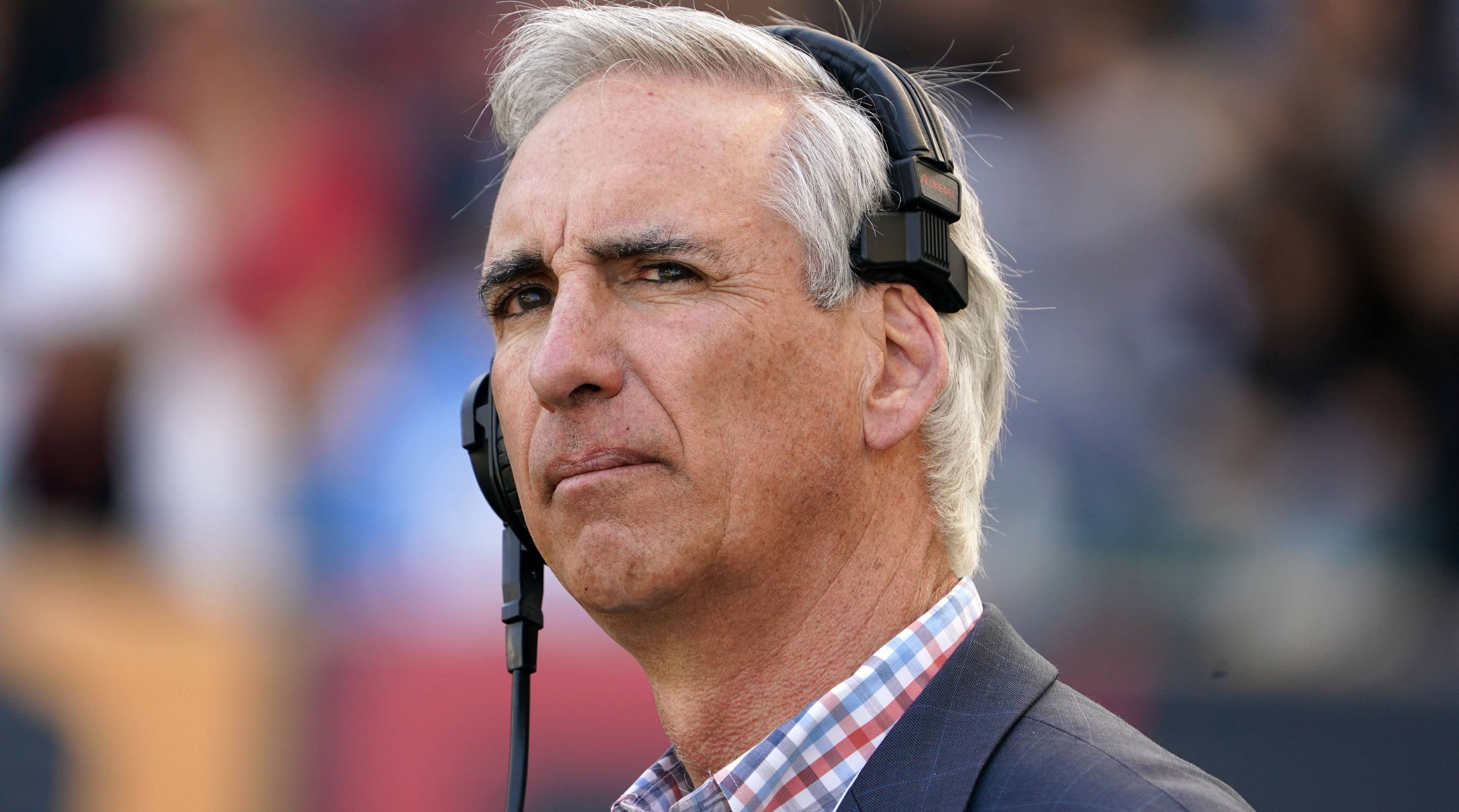 Oliver Luck Expected to Become AD at Texas