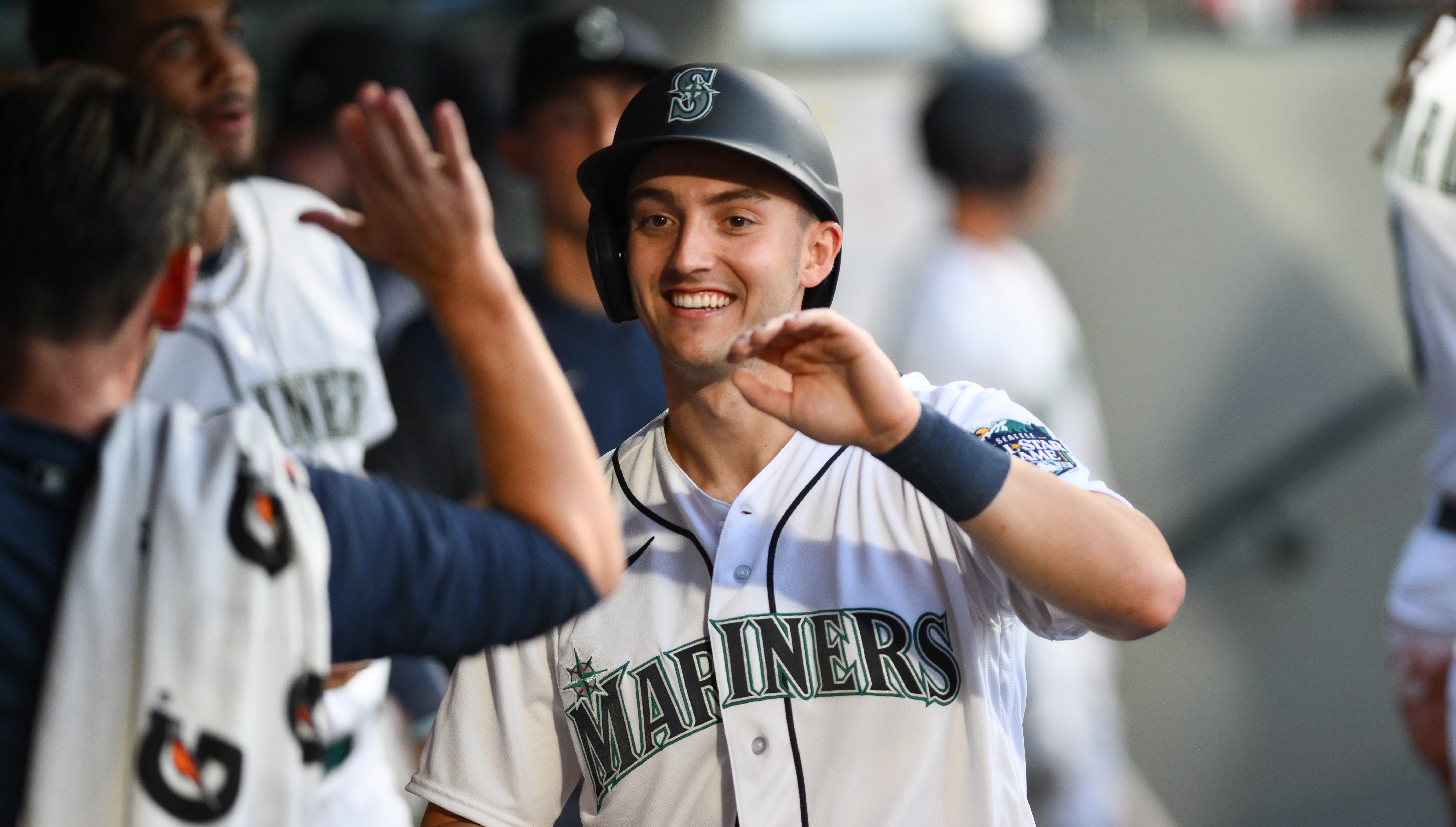 Mariners open Félix Weekend with a bang, win big over Orioles 9-2