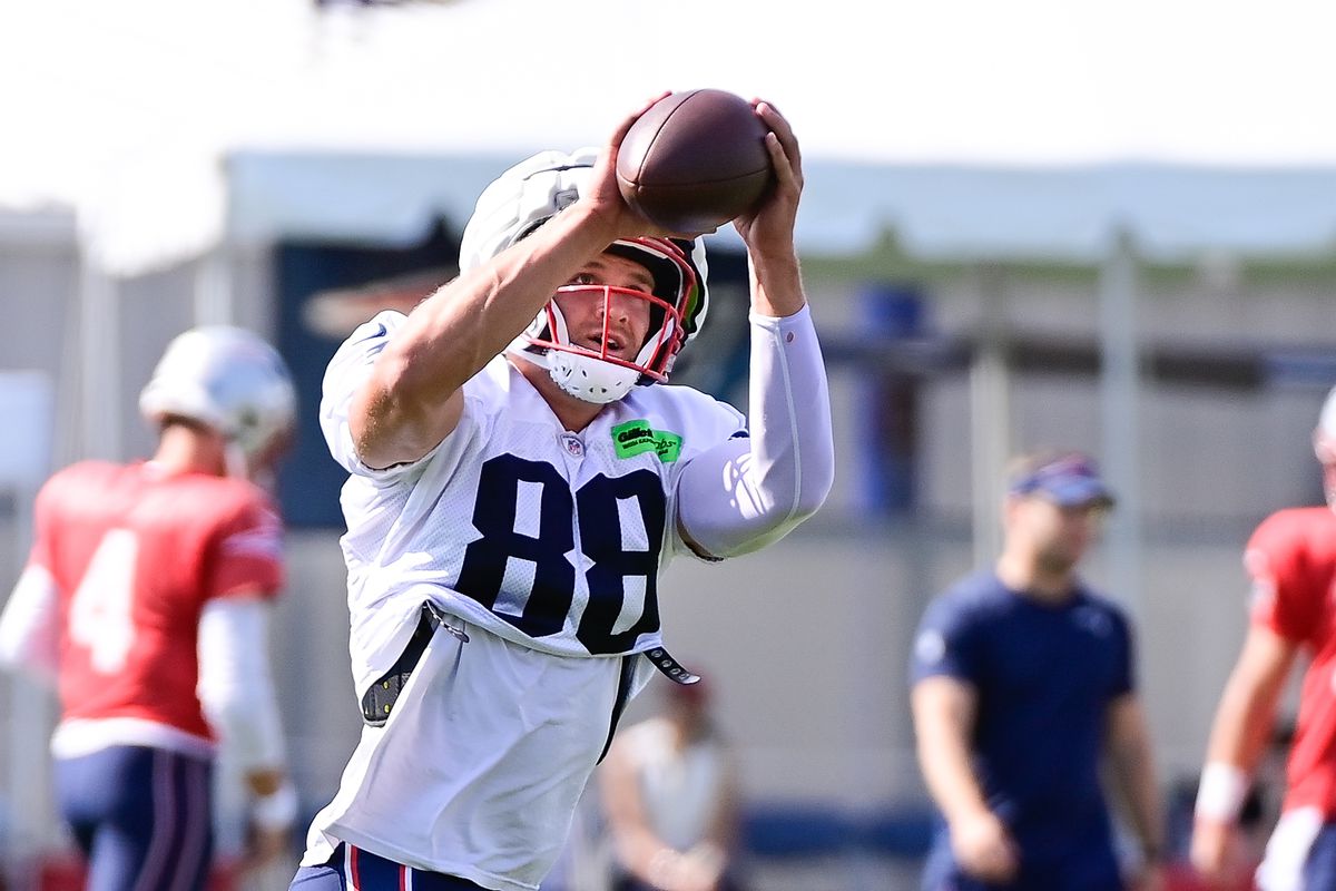 New England Patriots Sign TE Mike Gesicki: Red Zone Option? - Sports  Illustrated New England Patriots News, Analysis and More