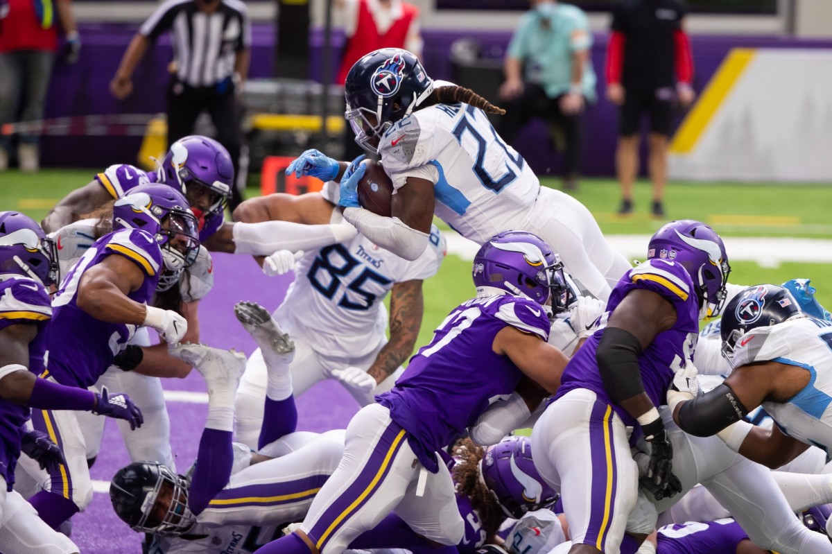 Opening Line: Tennessee Titans Slight Favorite Over Minnesota Vikings in  Saturday's Preseason Game - Sports Illustrated Tennessee Titans News,  Analysis and More