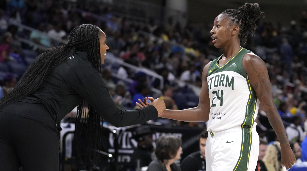 2023 WNBA All-Star Game MVP: Storm's Jewell Loyd earns honor after setting  new scoring record 