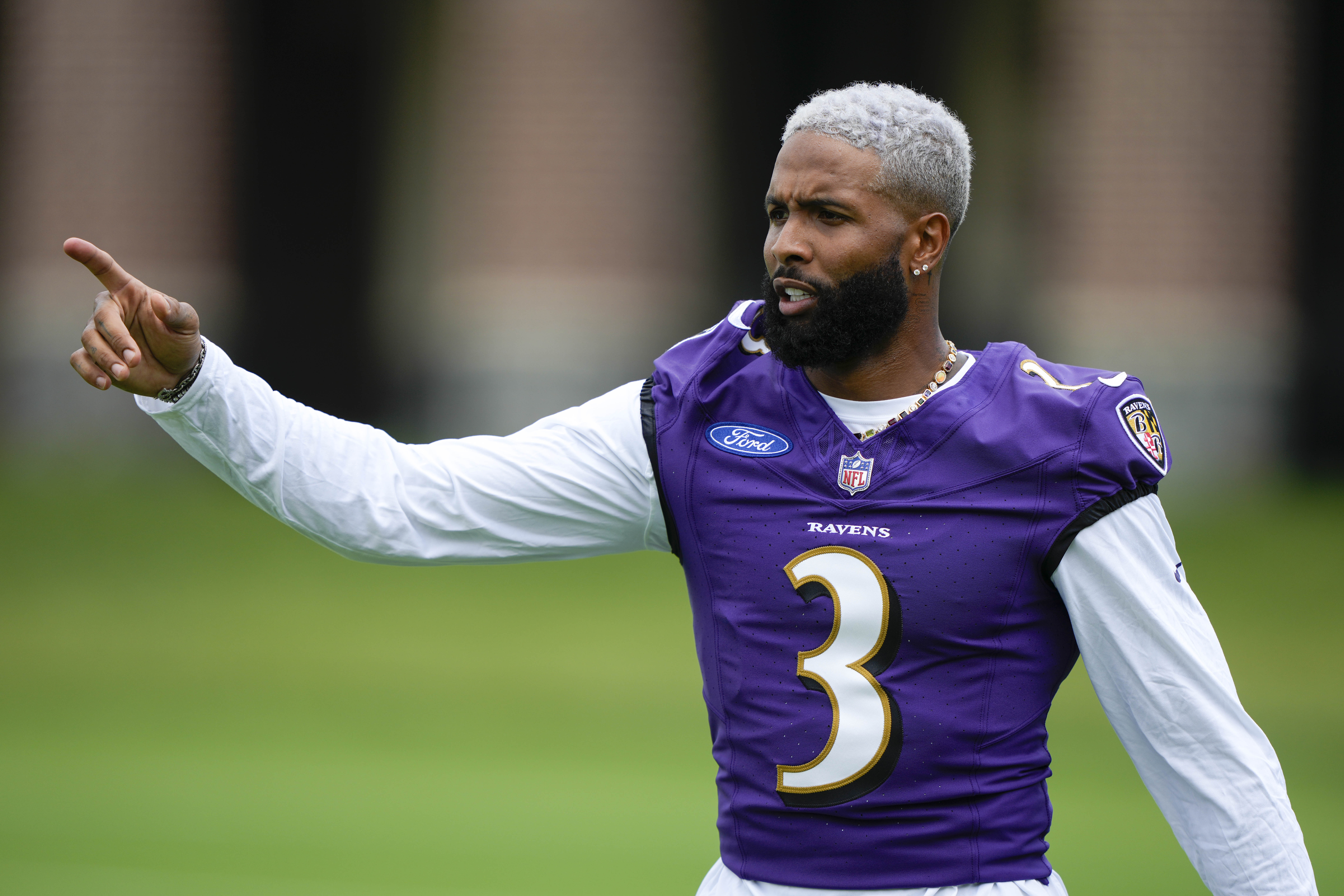 WATCH: Odell Beckham Jr. catches passes pregame in a Ravens Super