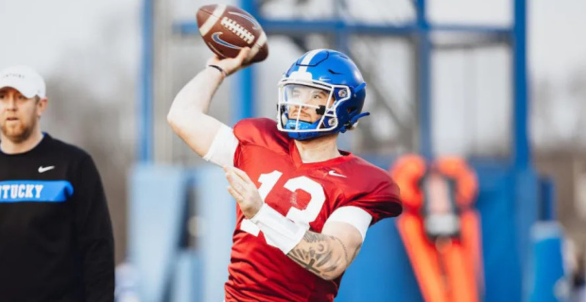 Kentucky Wildcats quarterback Devin Leary and offensive coordinator Liam Coen during a football practice.